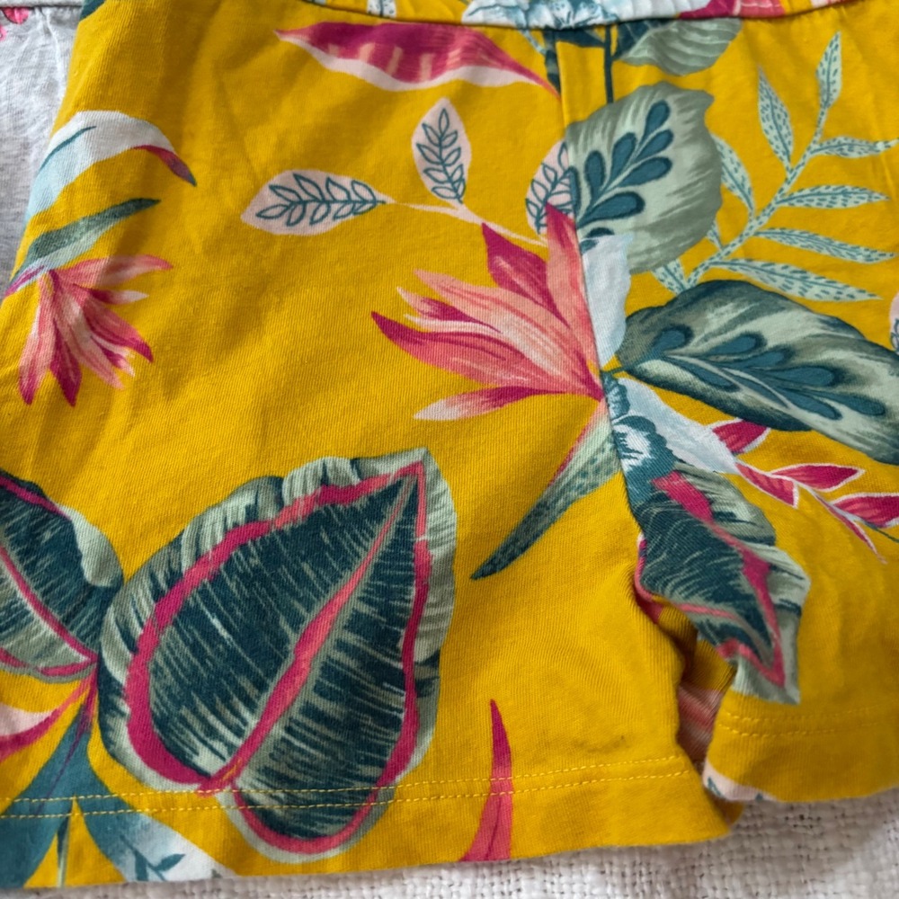 Old Navy Girls Size 6-7 Summer Bundle Rompers Shorts Floral Flamingo 4pc Set - Picture 9 of 10
